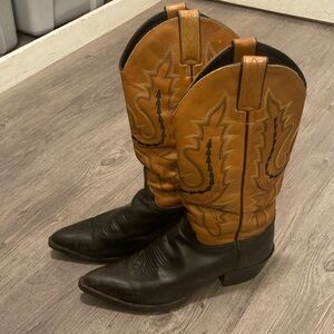 Justin Boots Two Tone Snip Toe Boots